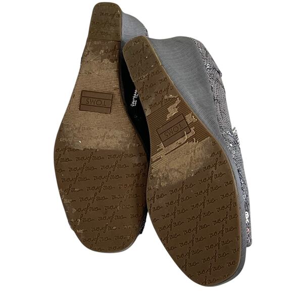 TOMS Womens Silver Sequin Peep Toe Wedge Heels Size W7 Glitter Party Shoes - Picture 12 of 12